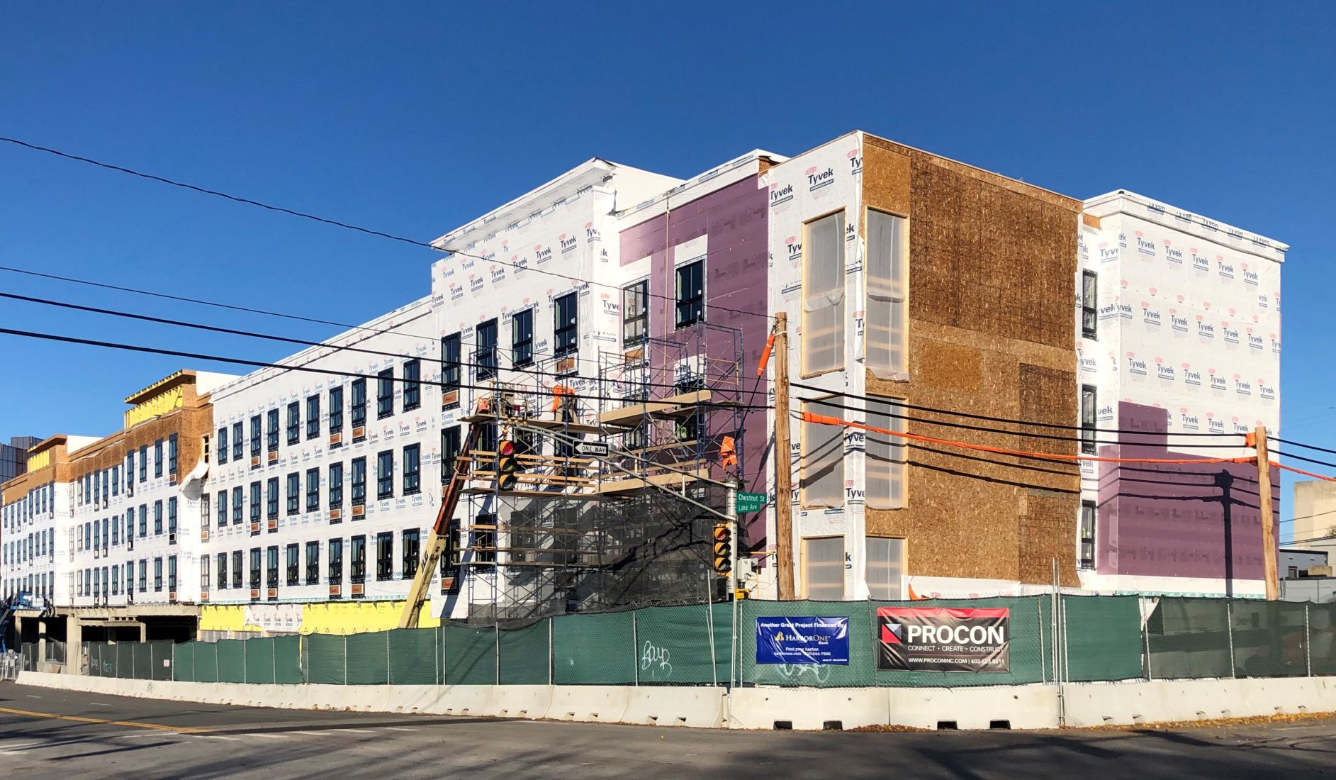 New hotel rises in downtown Manchester